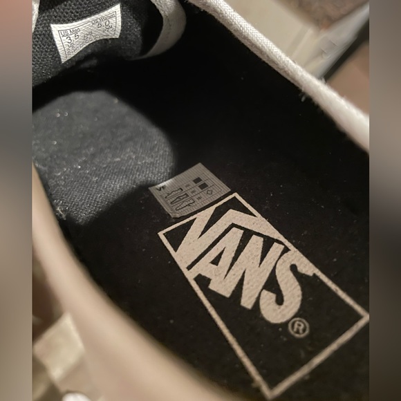 Authentic Vans “Classic” - Picture 6 of 6